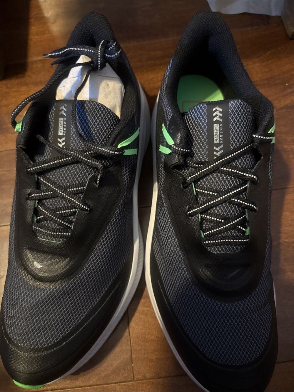 Nike Men’s Quest 3 Shield‎ Size 11.5
